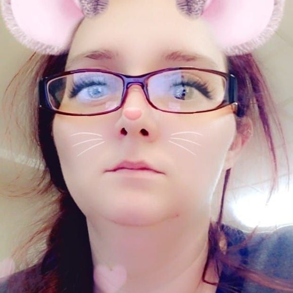 Meet your Posher, Amy - Picture 1 of 1